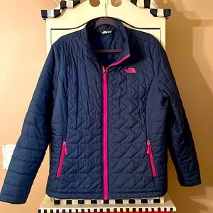 North Face light weight jacket. XXL. Navy with fuchsia accents. Offers welcomed.